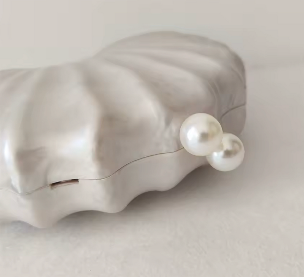 Siren Clutch