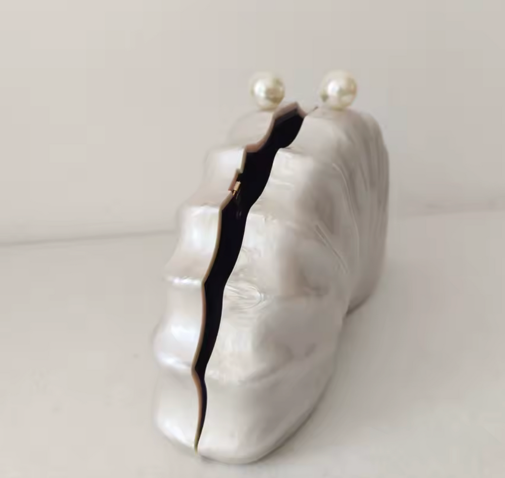Siren Clutch